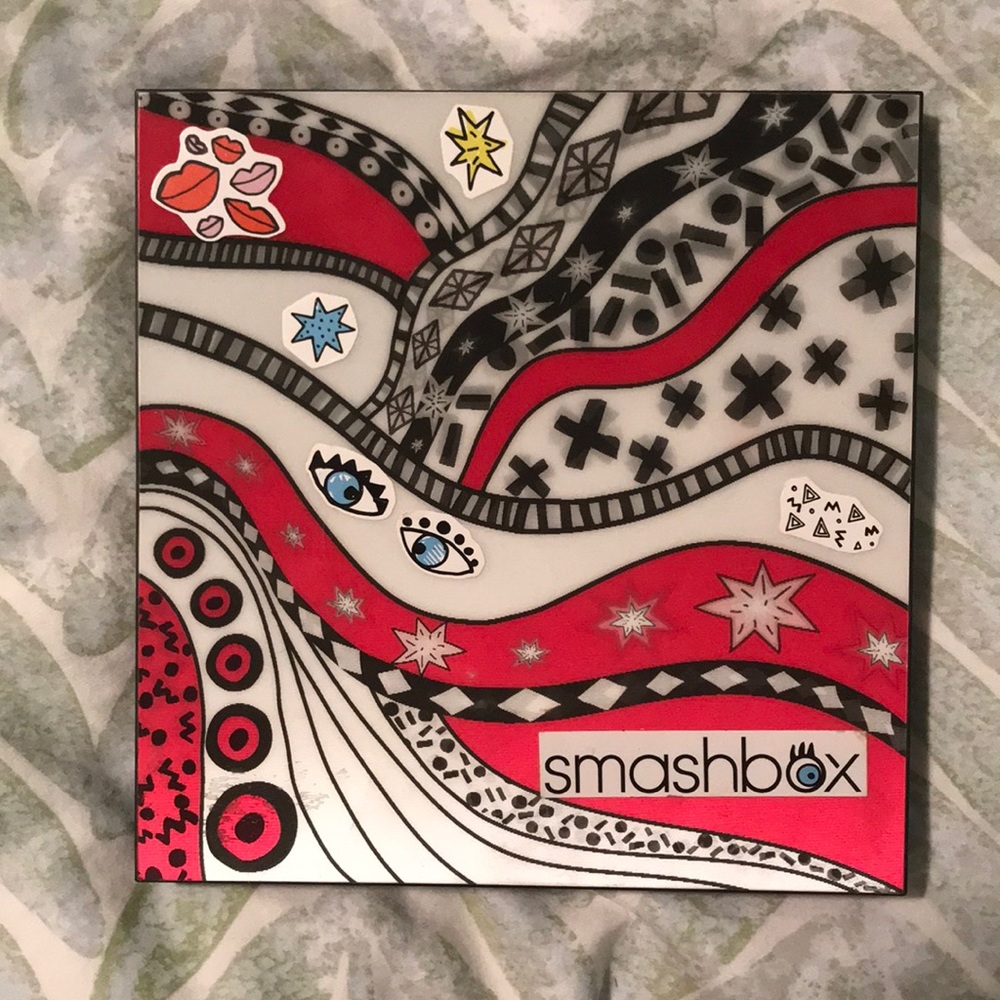 Smashbox DRAWN IN. DECKED OUT.